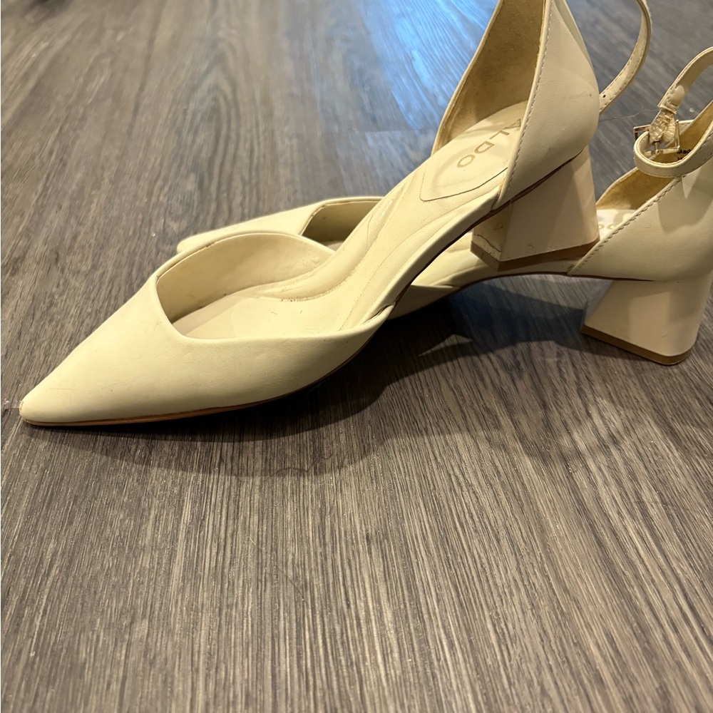 Aldo Cream Heels